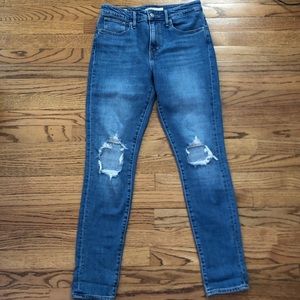 Levi’s 721 High Rise Skinny jeans